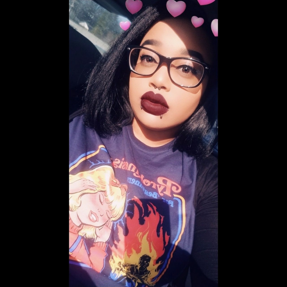 Meet your Posher, Desiree